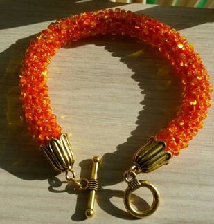 Браслет из бисера Апельсинка
