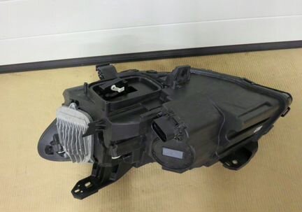 Mercedes W117 CLA 16-19 фара правая Full LED