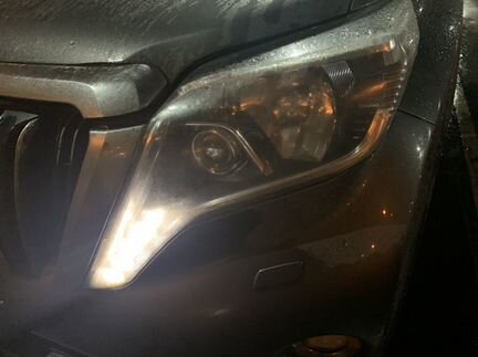 Передние фары Toyota Land Cruiser Prado 150