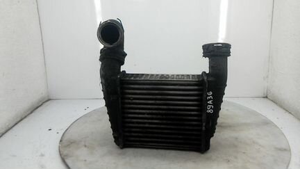 Радиатор интеркуллера на Volkswagen Passat B5