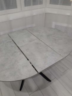 Стол обеденный(в упаковке)