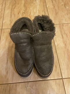 Зимние ботинки из овчины