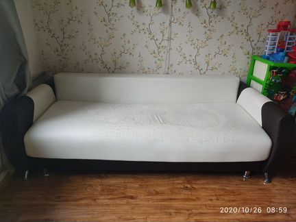 Диван-кровать 225х105 см бу