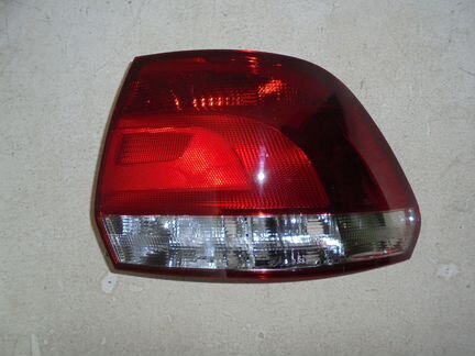 Фонарь правый VW Polo