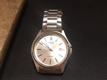 Часы Casio Quartz
