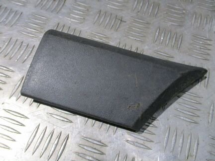 Молдинг переднего правого крыла Passat B3, B4