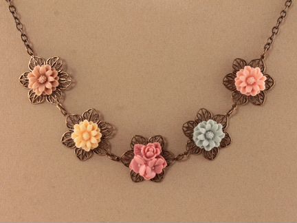 Колье Винтажные цветы