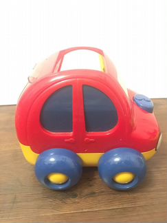 Игрушечная машинка