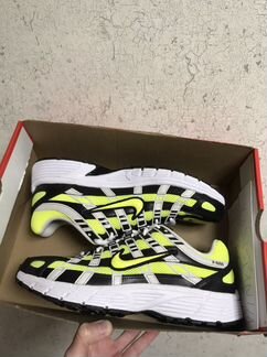 Кроссовки Nike