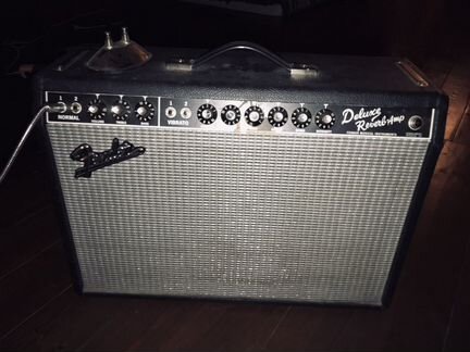 Fender deluxe reverb ламповый комбоусилитель