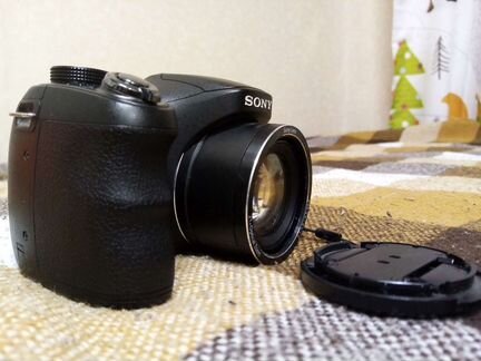 Компактный фотоаппарат
