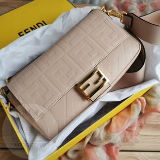 Женская кожаная сумка Fendi - Фенди