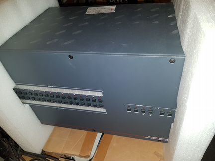 Коммутатор Extron CrossPoint 300 1616 HV квадратор