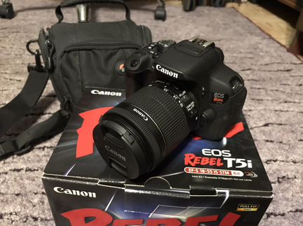 Фотоаппарат Canon 700D (T5i)