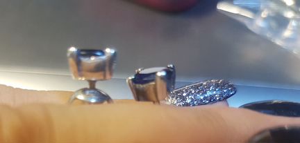 Серьги пусеты с сапфиром в серебре