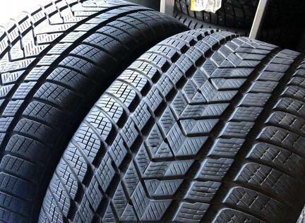 315/30/22 Pirelli Scorpion winter