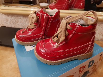 Новые ботинки