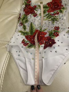 Продаю купальник для художественной гимнастики раз