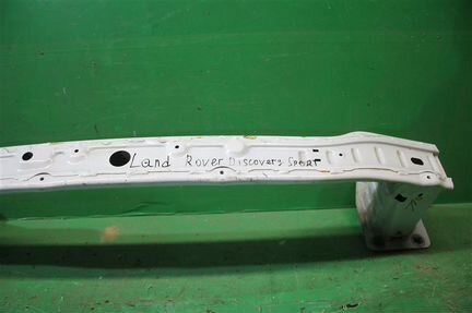 Усилитель бампера передний Land Rover Discovery