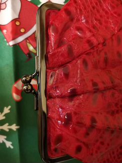 Косметичка лакированная кожа