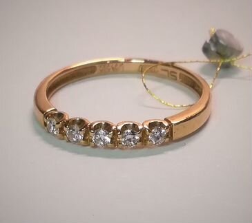 Золотое кольцо с бриллиантами