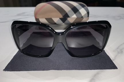 Оригинальные женские солнцезащитные очки Burberry