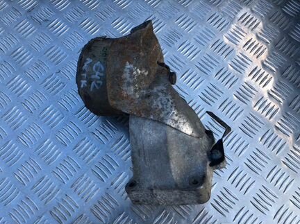 Крепление двс Mercedes W211 OM642 A6422230104