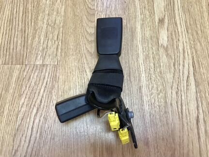 Замок ремня безопасности Mercedes X204