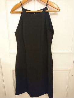 Платья черные вечерние