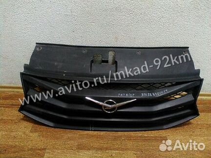 Решетка радиатора UAZ Patriot трещина oem 31638840