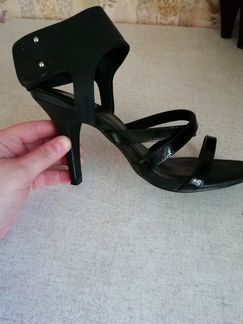 Босоножки новые H&M