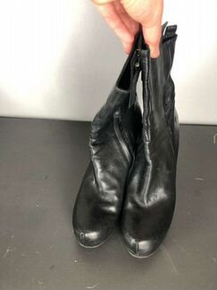 Крутые ботильоны Costume National