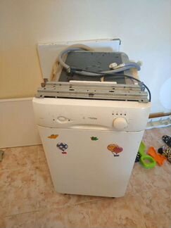 Посудомоечная машина Ariston ls240