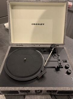 Виниловый проигрыватель Crosley Deluxe Bluetooth C