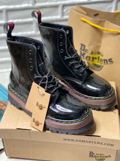 Ботинки женские высокие лакированные