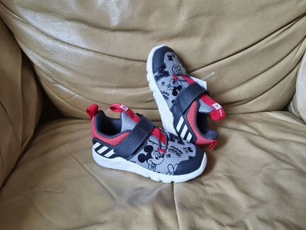 Кроссовки Adidas новые детские 24, 25 и 26 р