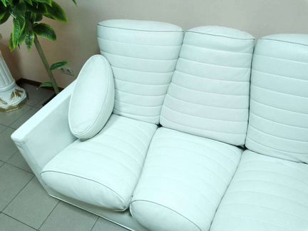 Кожаный диван Италия