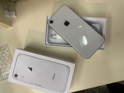 iPhone 8 на 64 gb
