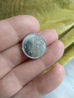 Монета 1 рубль. 2018 года выпуска. С редким браком