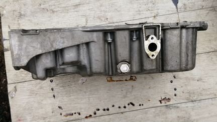 Масляный картер 2.0 tfsi BWA