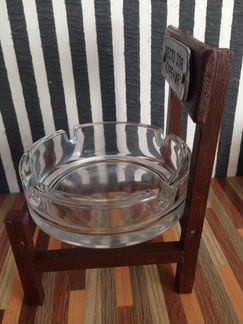 Пепельница на табуретке Место для курения