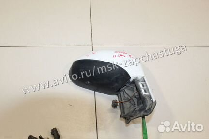 Зеркало правое Peugeot 308