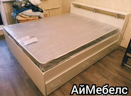 Кровать с матрасом