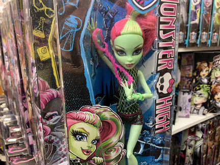 Венера фитнесс Монстр Хай кукла в коробке