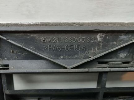 Решётка радиатора Mercedes W211 2002-2006 Avangard