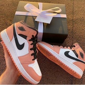 Женские кроссовки Nike air Jordan