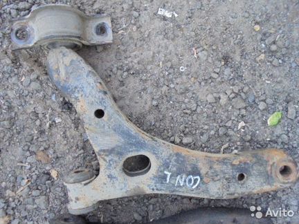 Передние рычаги Форд Коннект б/у в сборе