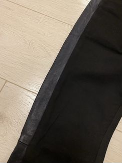 Джинсы Calvin Klein с кожаными вставками