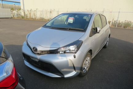 Toyota Vitz 1.0 CVT, 2016, 61 929 км