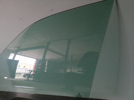 Стекло двери переднее левое Bmw X5 E70 2007-2013